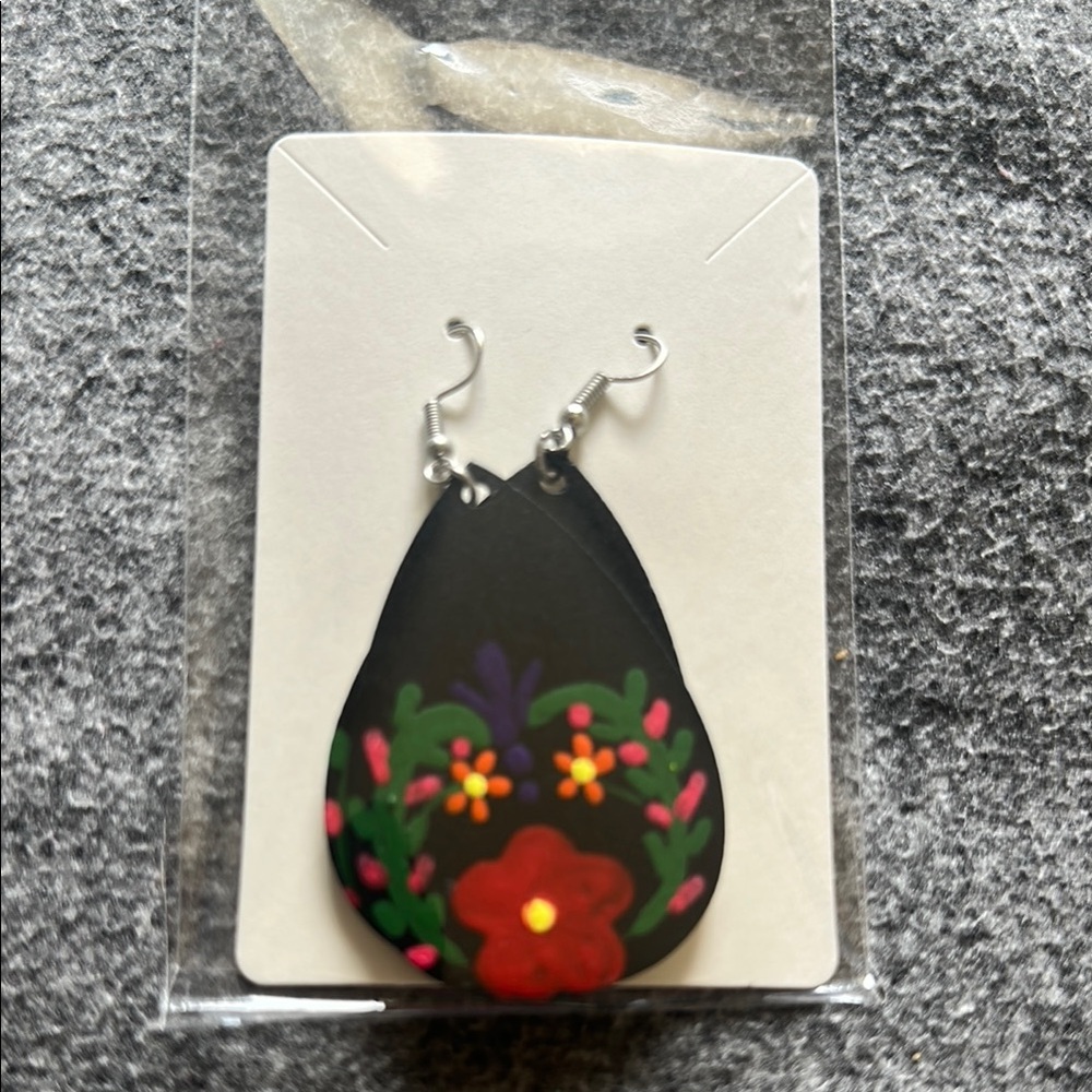 Floral Black Teardrop Earrings